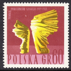 1629 plamka na pomniku czysty**